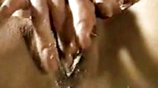 teen amateur étire sa chatte avec le film de sexe complet en francais pied de son petit ami