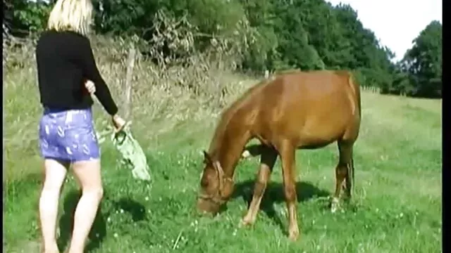 Énorme gode en films complet porno francais verre en blonde rare