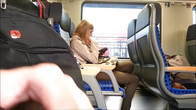 Son joli film complet porno italien visage reçoit ses gouttes de sperme chaud!