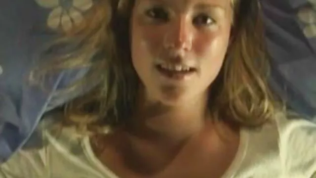 Sexy dame française FF bas et talons film de cul francais entier