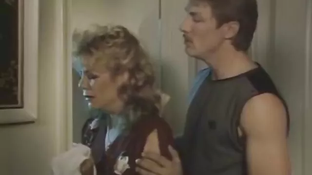 mature porn french complet chaude avec strapon baise un ami échangiste près de la piscine