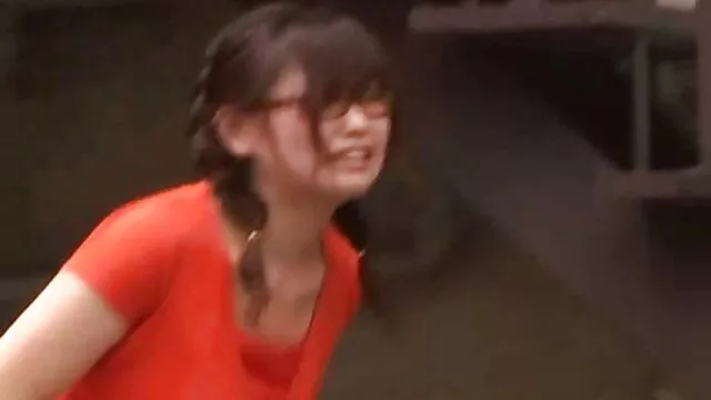 `` Une fantastique fille mince film porno allemand complet se promène sur le terrain '' par snahbrandy
